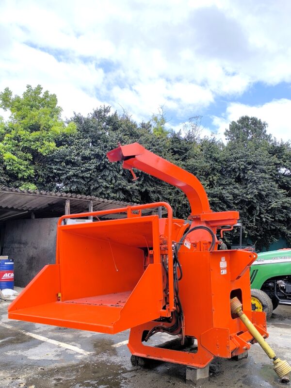 Chipeadora MORBARK M12R PTO – para Tractor (12” / 30 cm de Trabajo) - Imagen 3